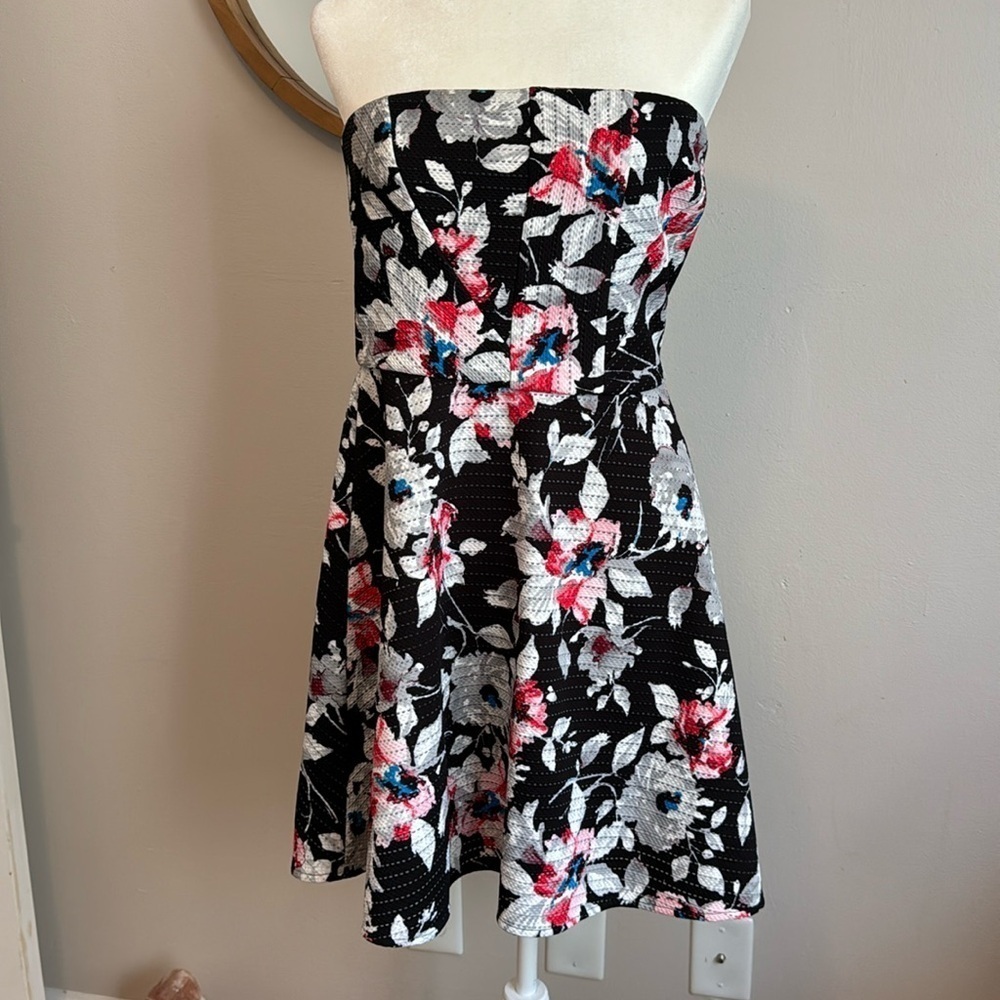 Express strapless short dress​​​​